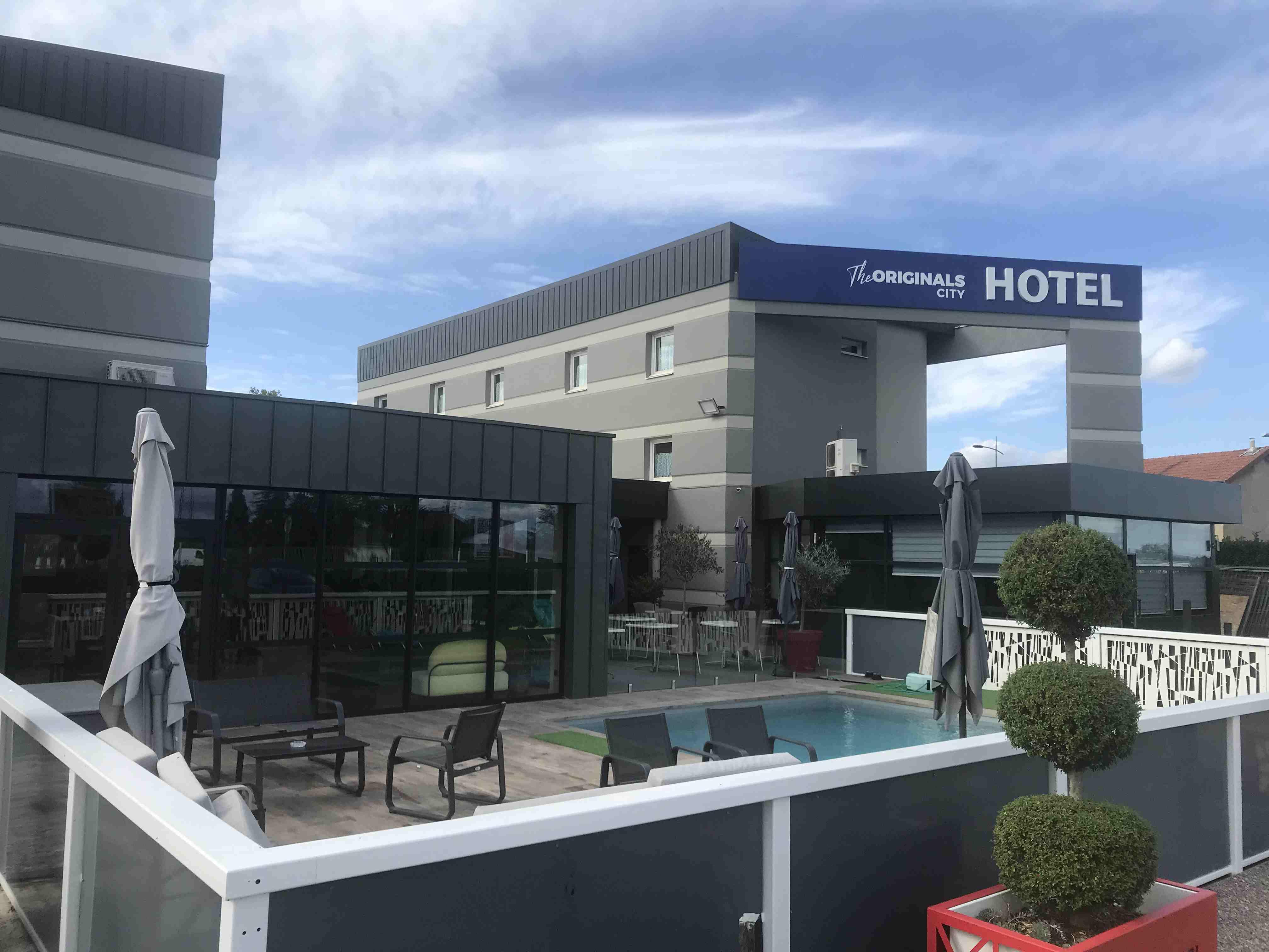 The Originals City, Hotel Helios, Roanne Nord Mably Exteriör bild