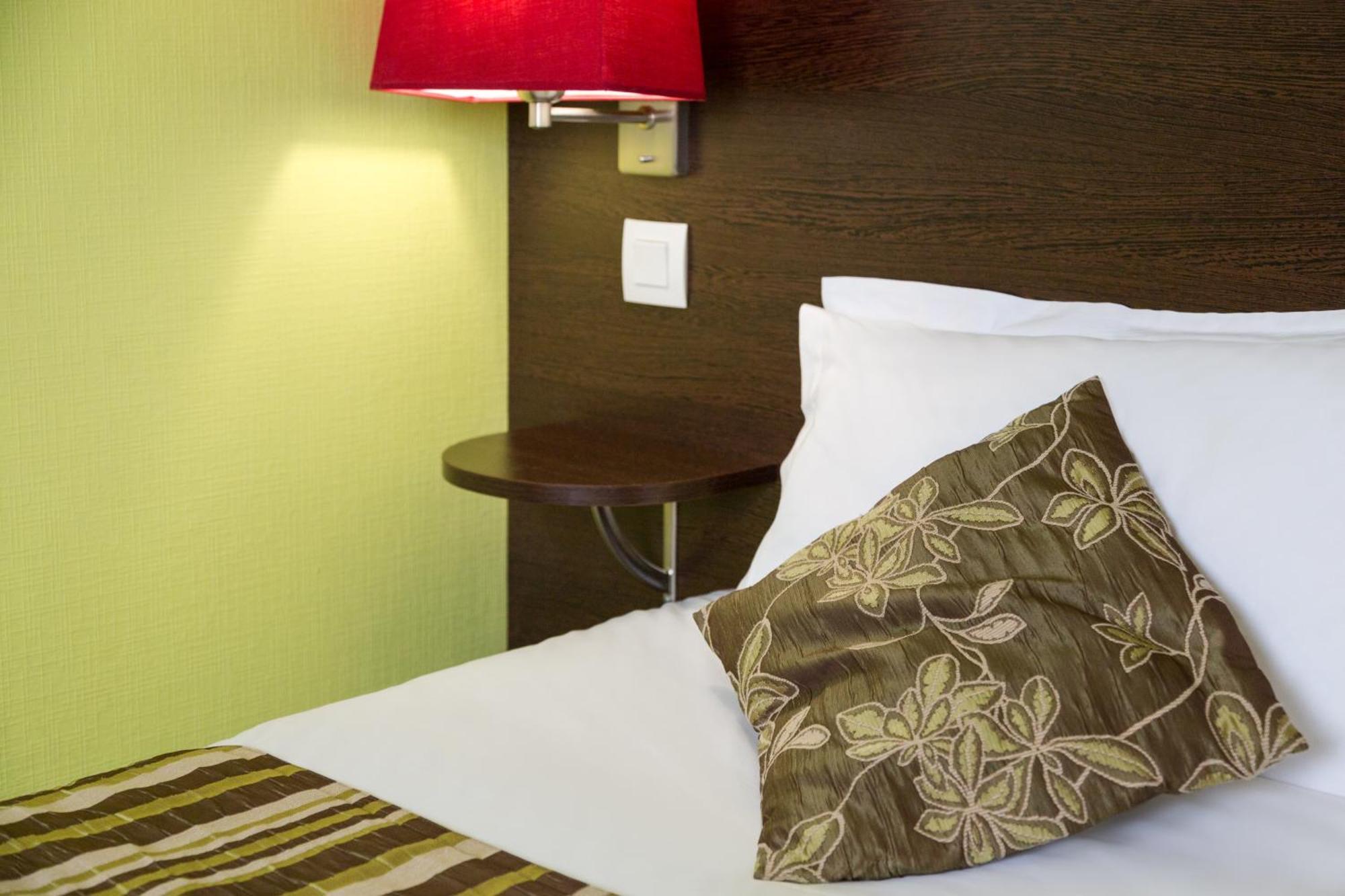 The Originals City, Hotel Helios, Roanne Nord Mably Exteriör bild
