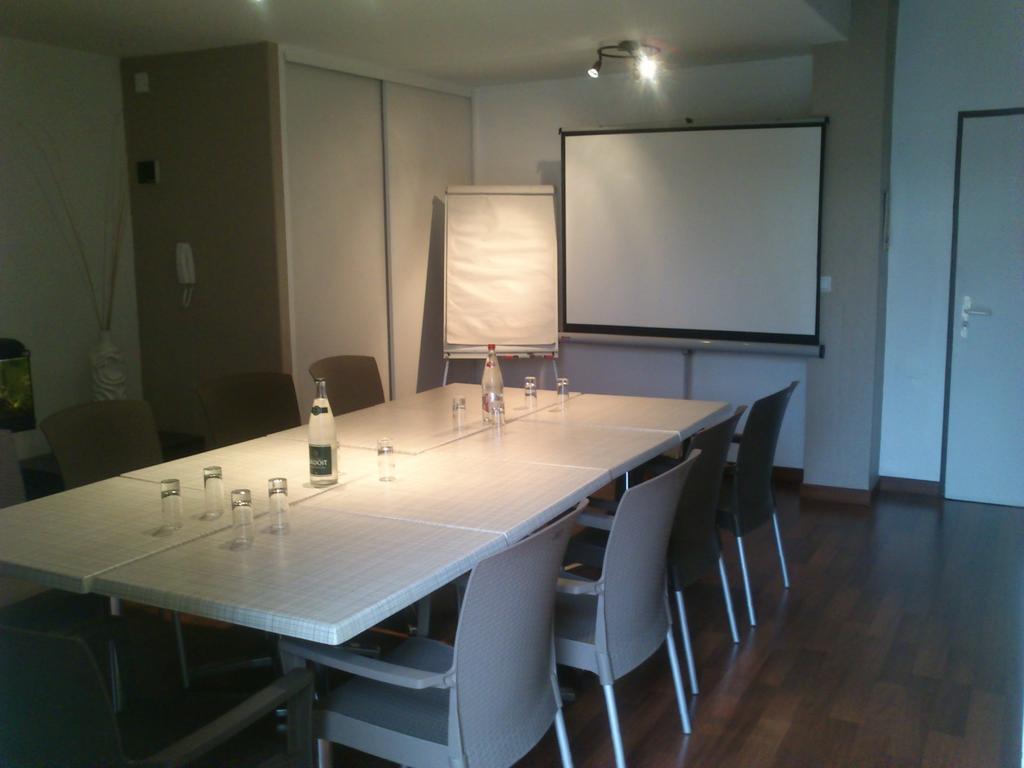 The Originals City, Hotel Helios, Roanne Nord Mably Exteriör bild