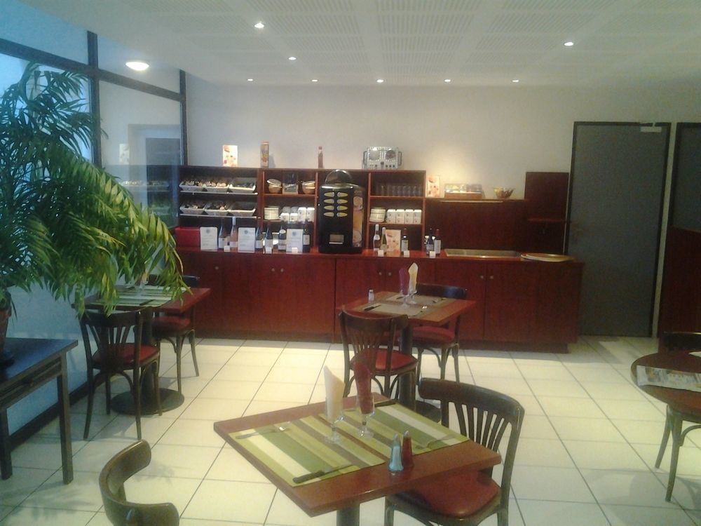 The Originals City, Hotel Helios, Roanne Nord Mably Exteriör bild