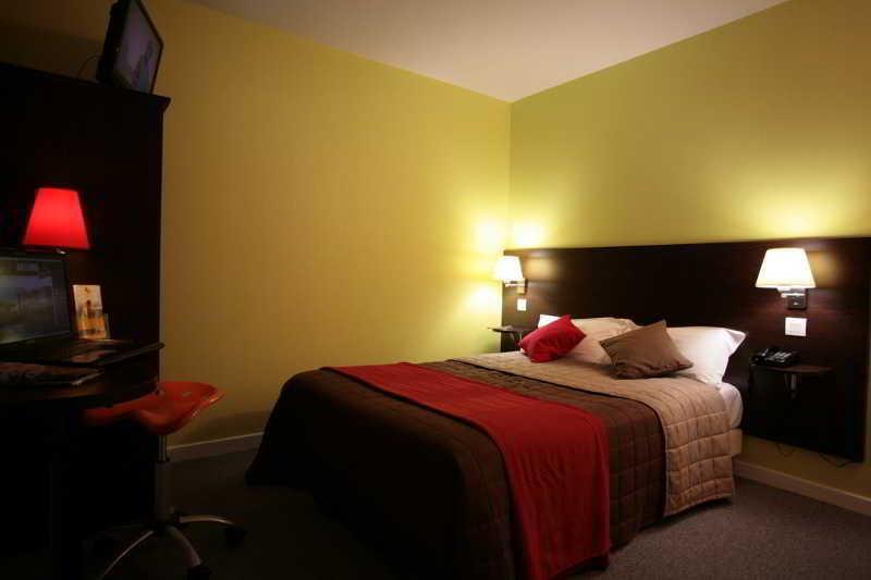 The Originals City, Hotel Helios, Roanne Nord Mably Exteriör bild