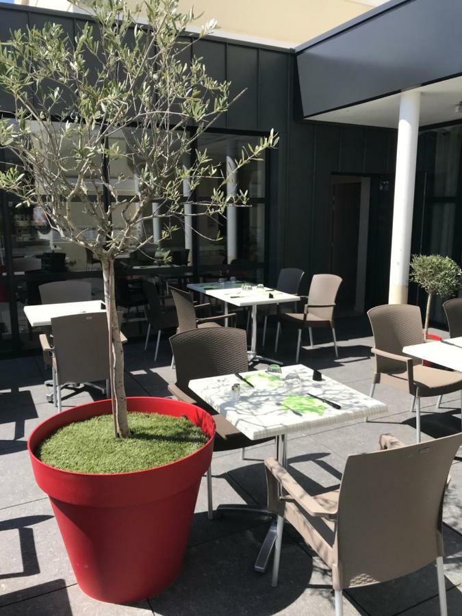 The Originals City, Hotel Helios, Roanne Nord Mably Exteriör bild